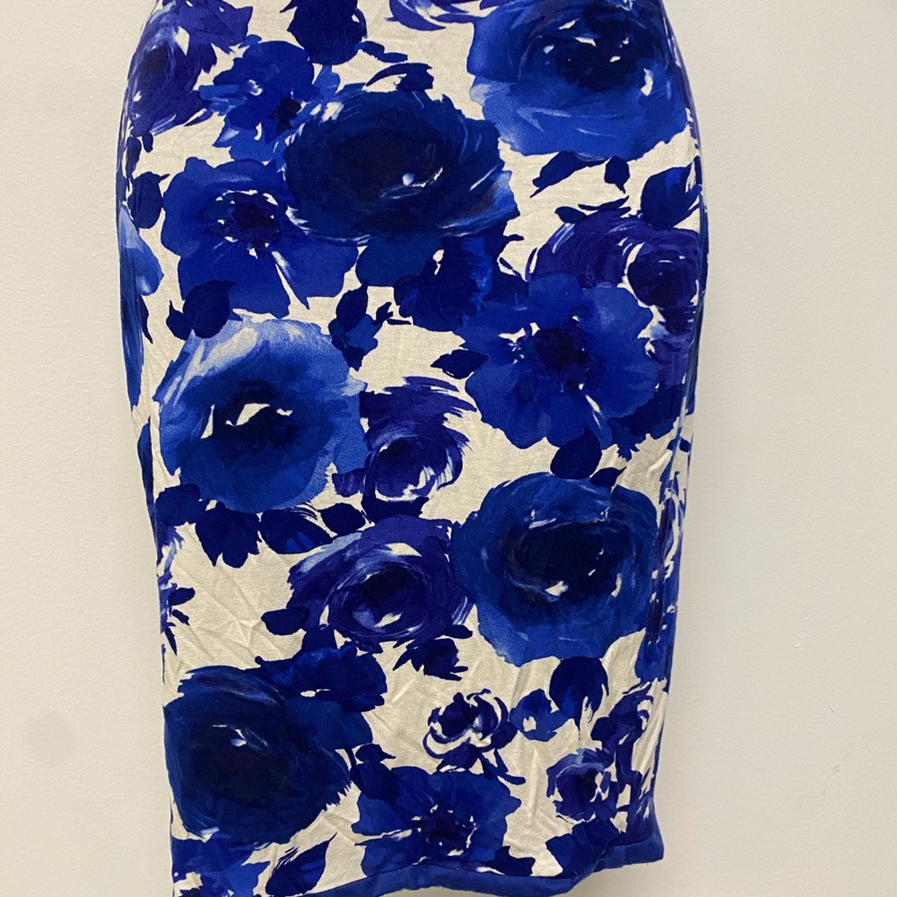 Pencil skirt